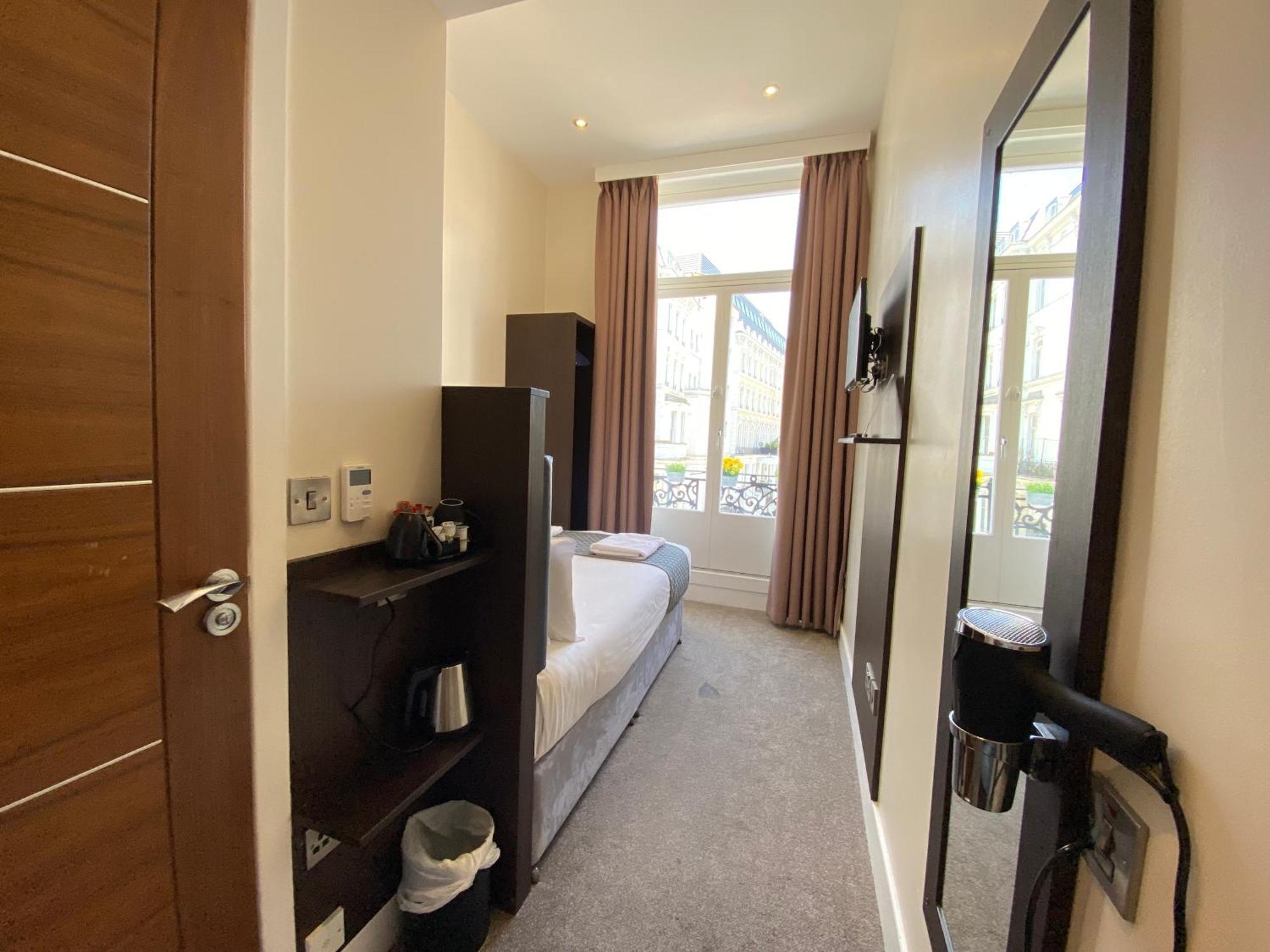 Hotel Trebovir Londra